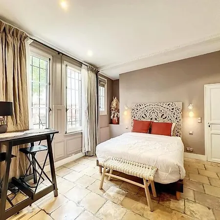 Sibille : Elegance In The Heart Of The City Troyes Exterior photo
