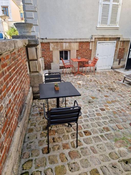 Sibille : Elegance In The Heart Of The Apartment Troyes